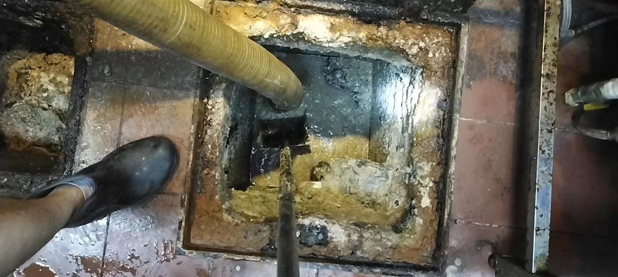 呼和浩特污水池清理一般都有毒气，怎么预防中毒呢？